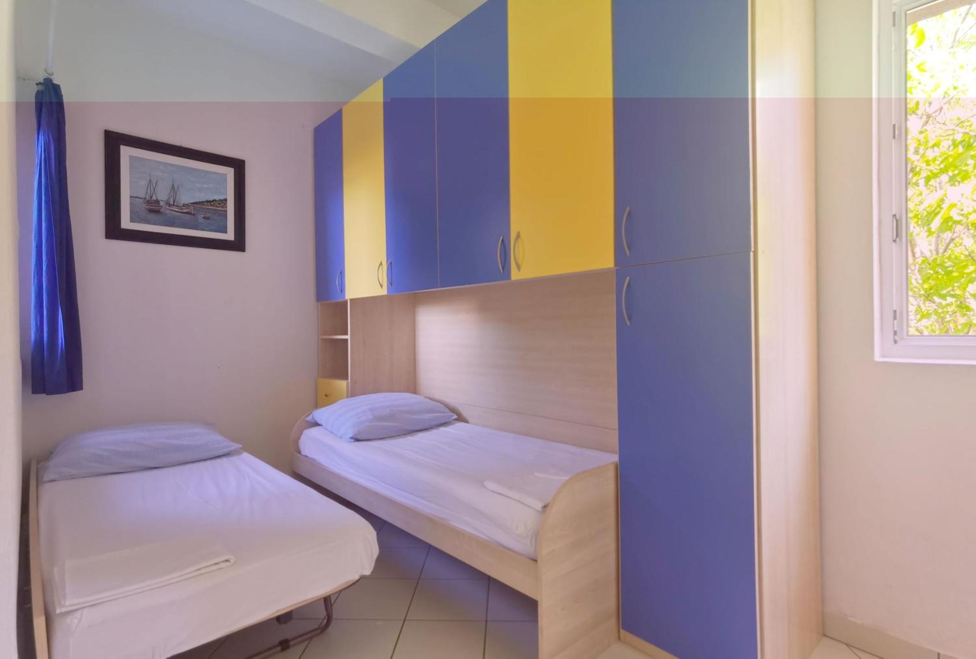 Beach House - Apartments Ana Duće Zimmer foto